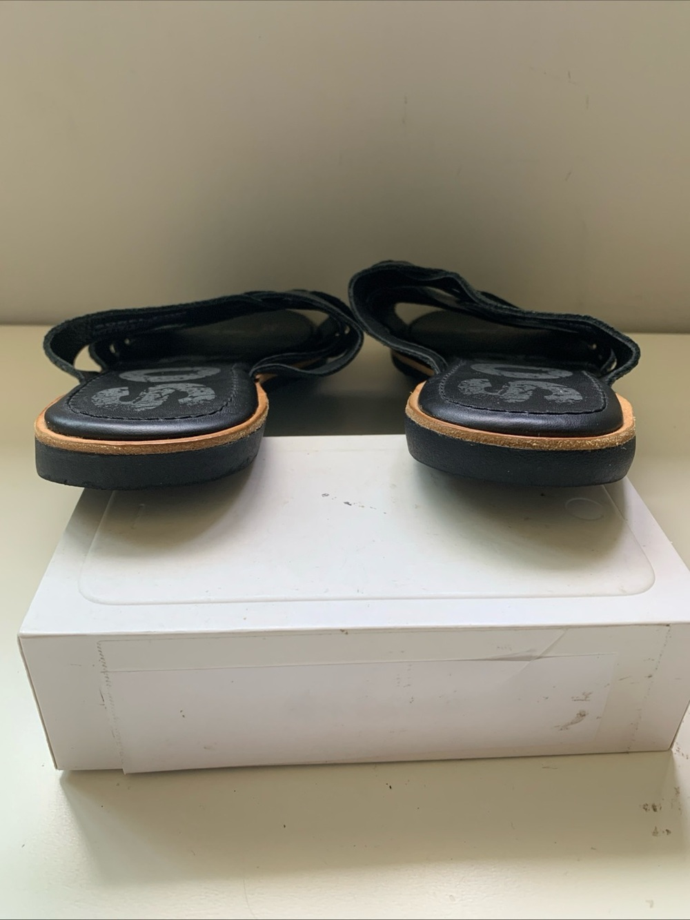 *NWOT* Sorel Ella size 8 black leather slip on strappy flat sandals - Picture 3 of 6